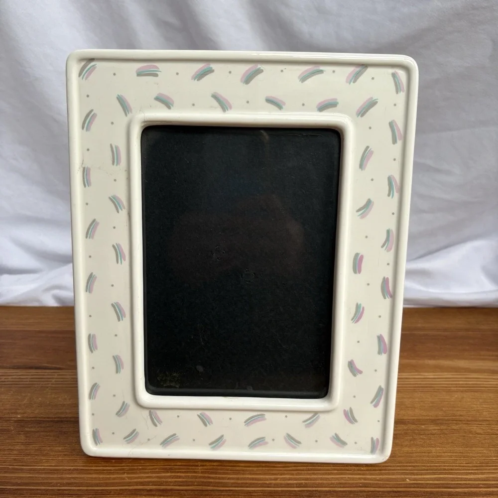 Vintage Retro Ceramic Picture Frame Confetti Pattern White Pink Blue 5x7